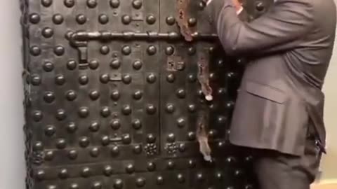 A VERY COMPLEX LOCK SYSTEM OF A 17TH SAFE