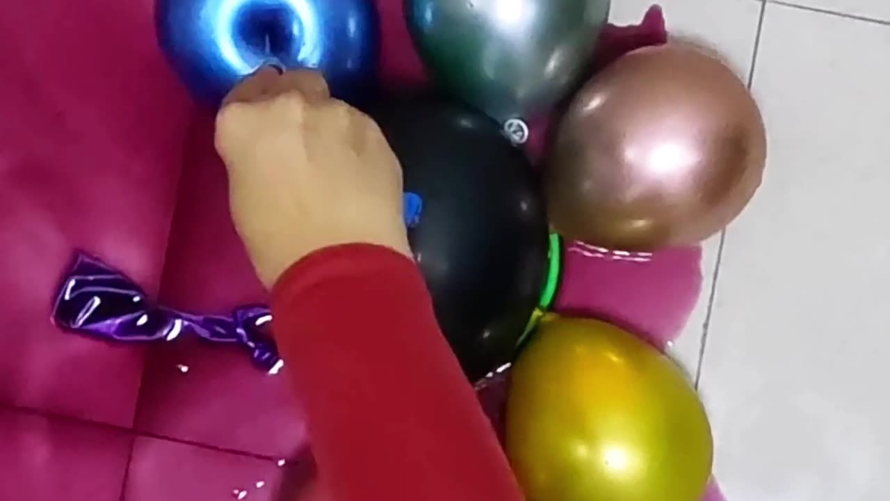 Metallic Car Flower Water Balloons Popping & Reverse