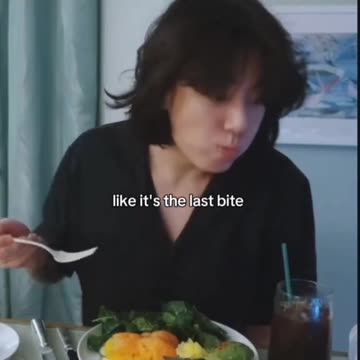 Die with a smile ❎ die for food ✅