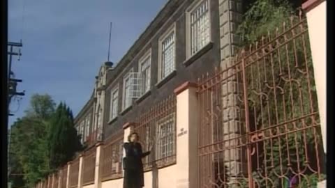 Ventaneando AZT September 12, 2001 600pm-659pm CDT