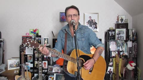 Paul Murphy - 'Mirror Mirror' . [Take 2]. nb, this song details harsh issues, 18+ only