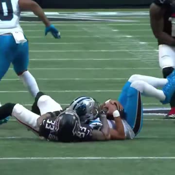 Bryce young getting evaluated for shoulder injury in throwing arm