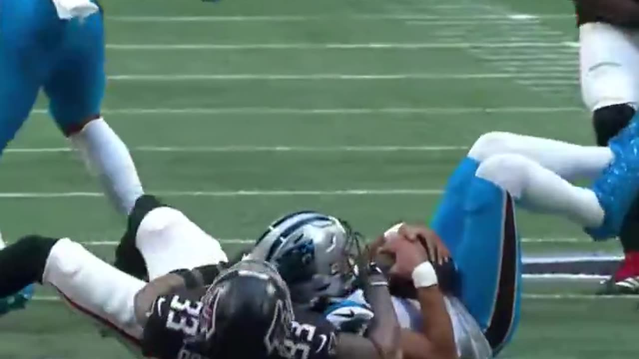 Bryce young getting evaluated for shoulder injury in throwing arm