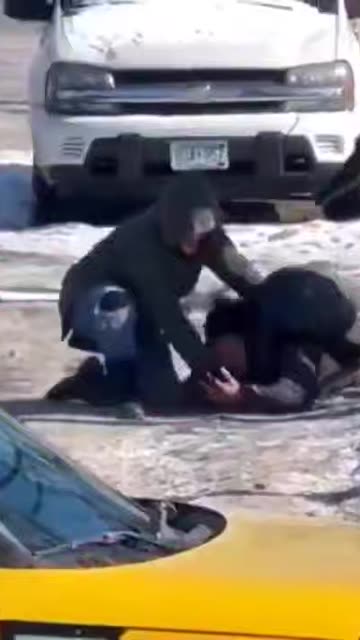 01/26 : ICE shot another protester, blowing off a piece of her hand with non-lethal ammo.