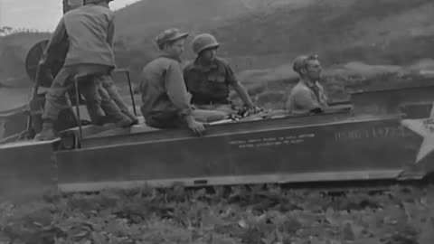 KOREAN WAR, ANDONG ... - KOREAN WAR, ANDONG ; BRIG GEN CRAIG INTERVIEWS MEMBERS OF RI - 111-adc-8148