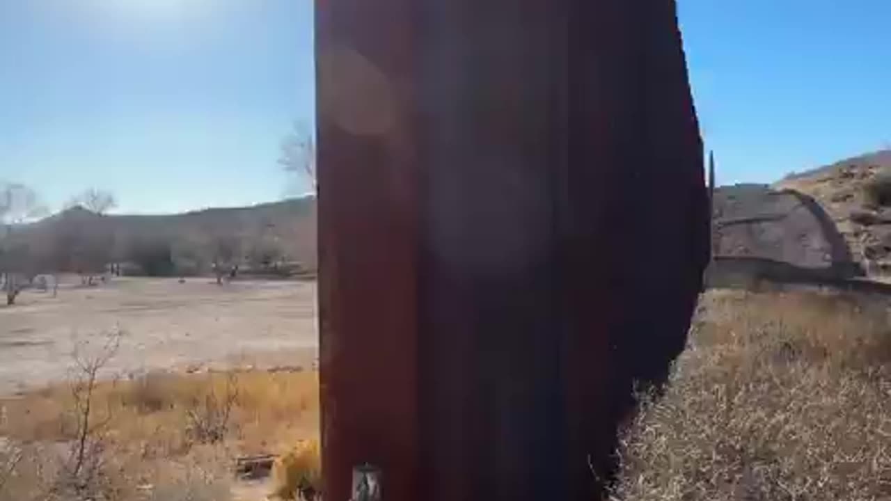 American comes across part of our border wall with a large gap leading into Mexico