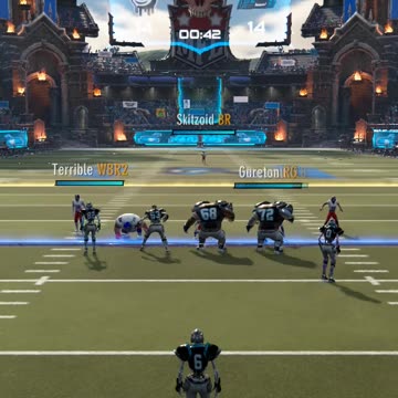 Mutant Football League 2 - Blocking The Punt