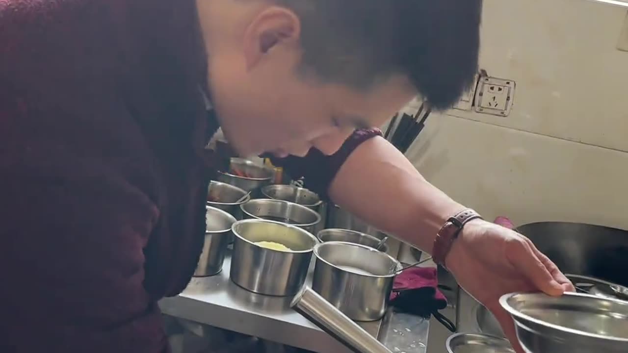 玉米羹小汤圆的详细做法，也祝大家元宵节快乐哟 #省饭课代表 #一代人有一代人的汤圆 #元宵节 #汤圆 #这口非遗汤圆太地道了