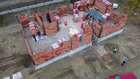 Președintele Consiliului Județean Vâlcea prezintă viitorul teren de fotbal din Păușești