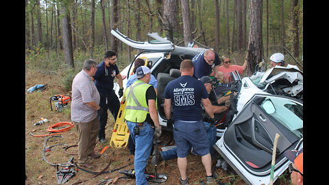 DRIVER SLAMS INTO TREE, FLOWN FROM SCENE, BIG SANDY TEXAS, 11/21/25...
