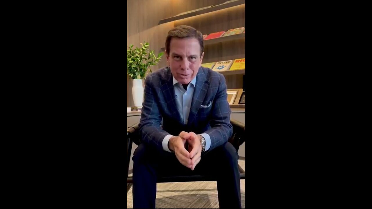 MARCELO NOVA: JOÃO DÓRIA É TOTALITÁRIO E, GENOCIDA TRANCOU A POPULAÇÃO EM CASA E FOI SALGAR O RABO EM MIAMI.