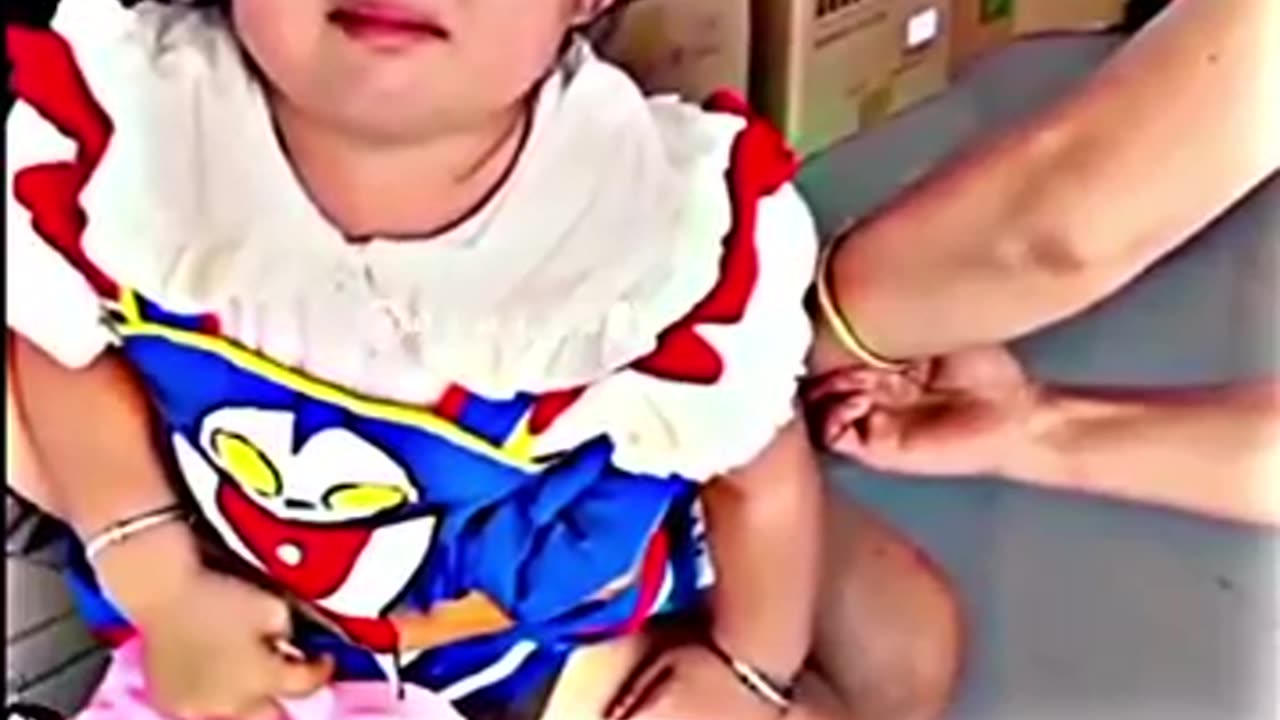 Baby girl funny reaction