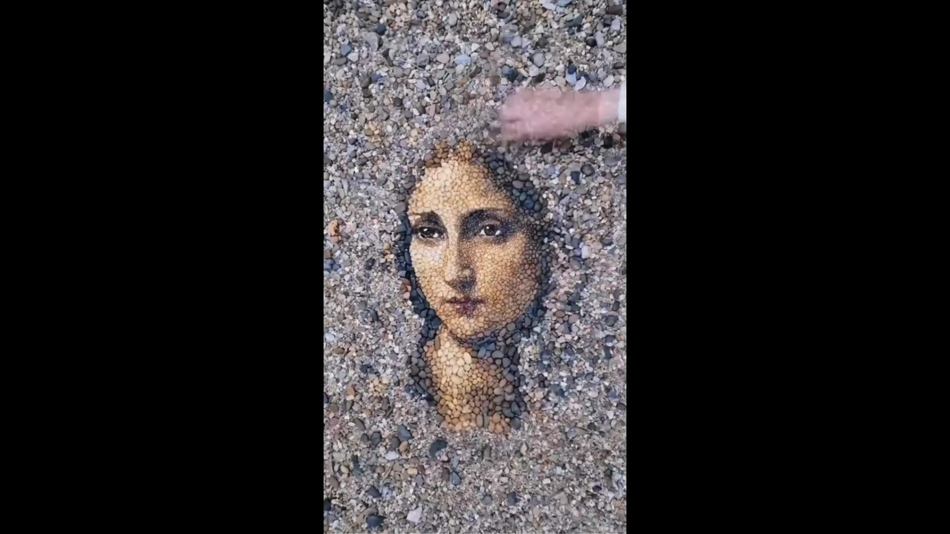 Impressive - Justin Bateman, a British artist known as PebblePicassos,