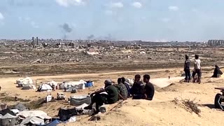 Israel strikes Gaza as Palestinians pin hopes on Trump plan