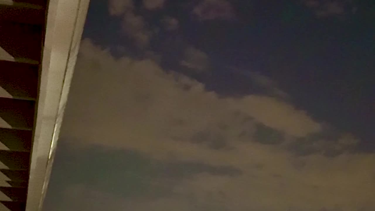 💚👽 Green Dancing Orb - What's Behind This Bizarre Phenomenon? | TheTruthAbove