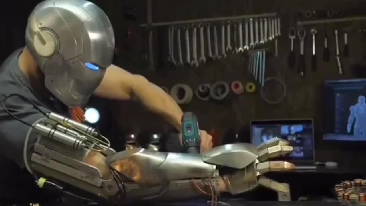 🦾💻 Watch This Russian Engineer Build The First Functional Iron Man Suit! | FeedMyCuriosity