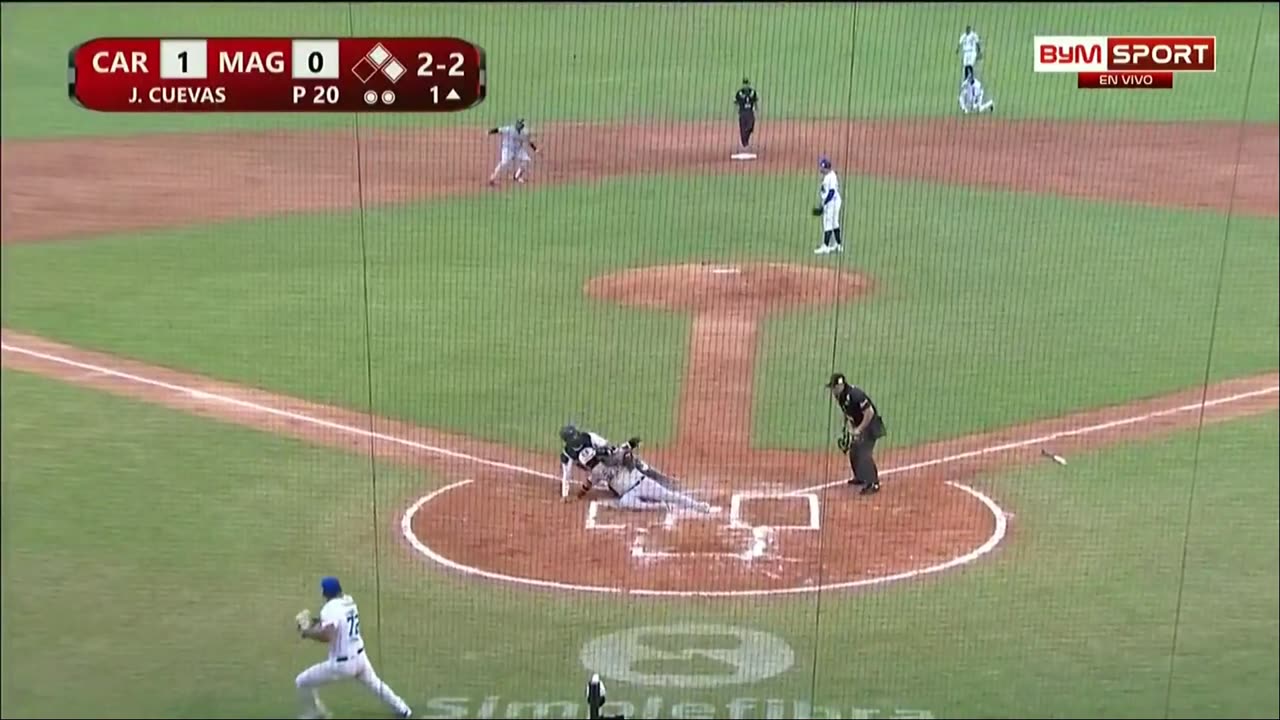 Leandro Cedeño llegó caliente