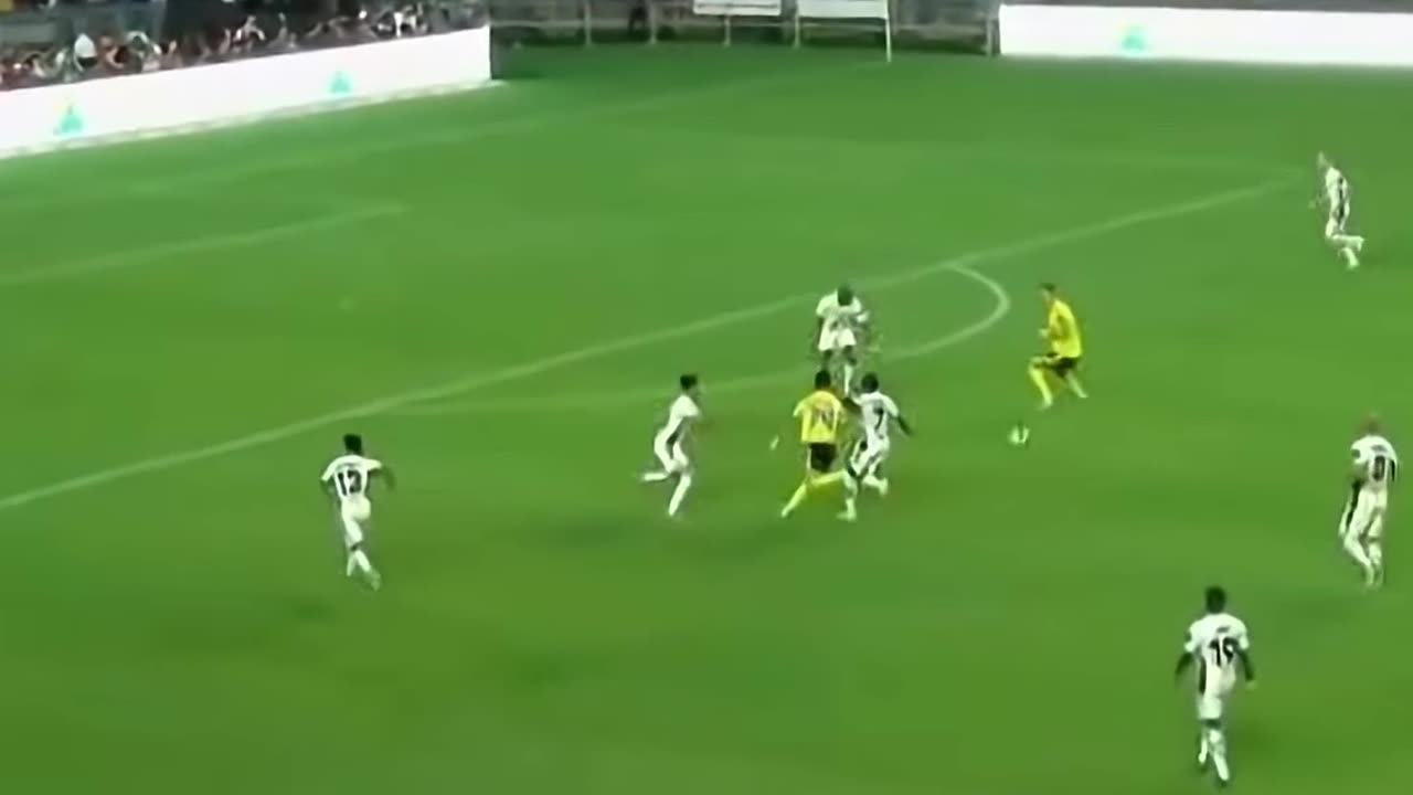 It's just fun😭😂 #football #ronaldo #fails #funny #memes