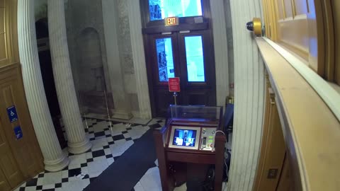 0216USCS02UpperSenateDoorInterior_2021-01-06_08h00min01s760ms.mp4