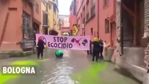 Greta Thunberg and her team DYED rivers green all over Italy