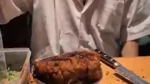 Sumo Chef Makes Japan’s Thickest Pork Katsu — Osaka’s Ultimate Tonkatsu Experience!