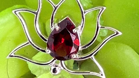 The lotus flower is a sacred symbol of rebirth, purity, and transformation⁣⁣ #crystaljewellery