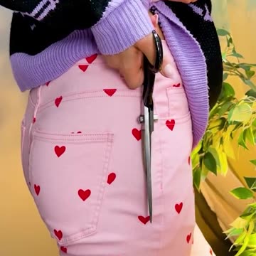 Pockets on the wall?! trust the process…🖼️