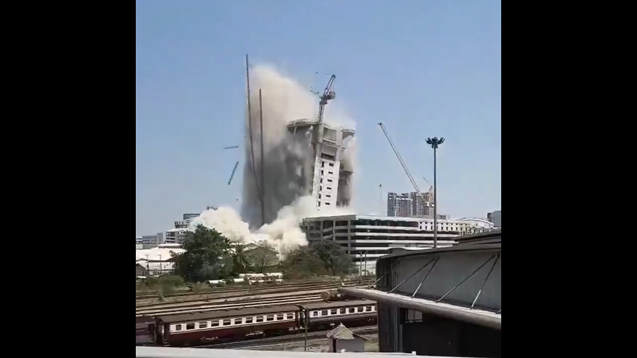Massive Earthquake Rocks Bangkok