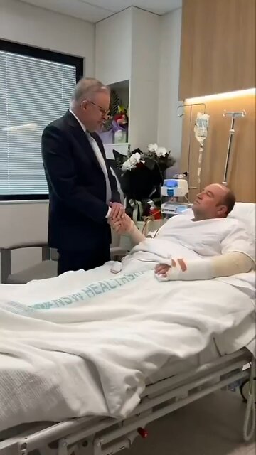 Australian Prime Minister Anthony Albanese visits hospital to see