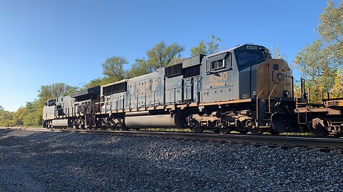CSX Train engines 3378 and SD70MAC 4540 head West