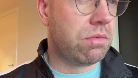 P2 #052 -Pedophile Gives #Money To Kids