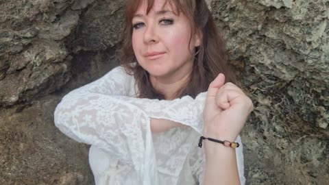 HYPNOTIC ASMR & REIKI Sleep Inducing Hand Movements