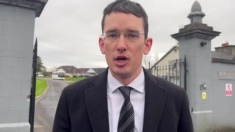 Enoch Burke speaks today outside Wilson’s Hospital School