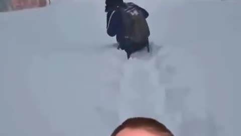 40 US-Staaten(!) den Ausnahmezustand ausgerufen. Mehr als 1 Million Menschen sind bereits ohne Strom