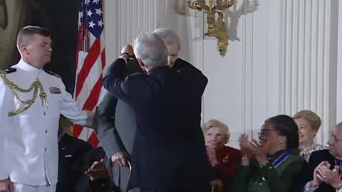 Video Reco... - Video Recording of the Medal of Freedom Ceremony - MT11817-MT11818 09AUG2000 6850740