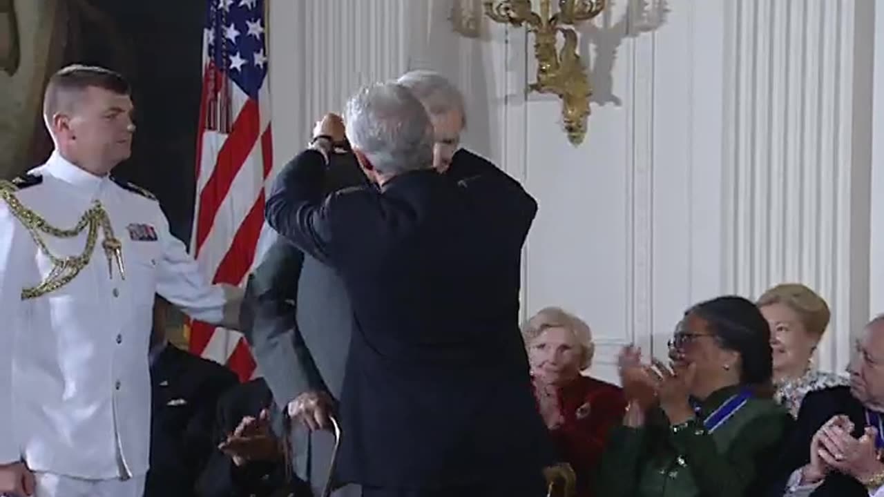 Video Reco... - Video Recording of the Medal of Freedom Ceremony - MT11817-MT11818 09AUG2000 6850740