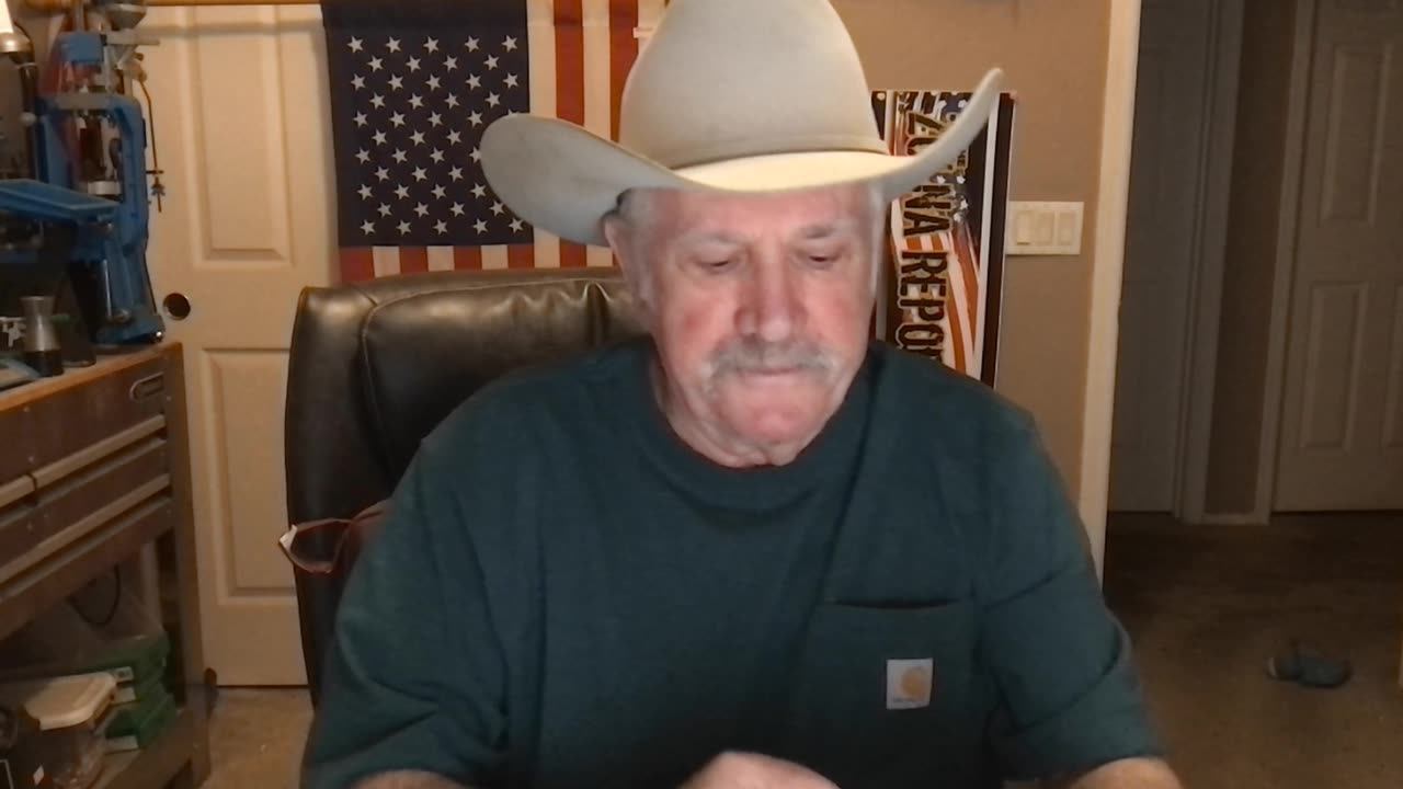 10 Minutes Of Robby Parker Getting Into Character Before CNN Interview!