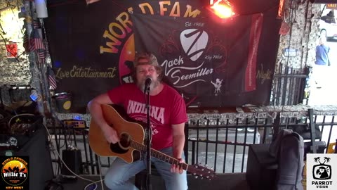 LIVE Music Everyday!