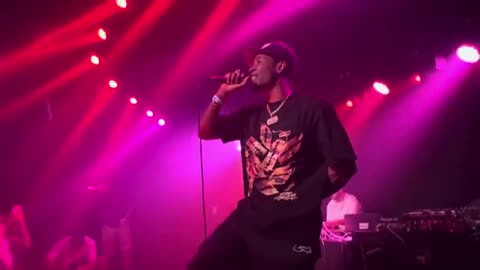 Rome streetz - Cadillac smoke (LIVE)