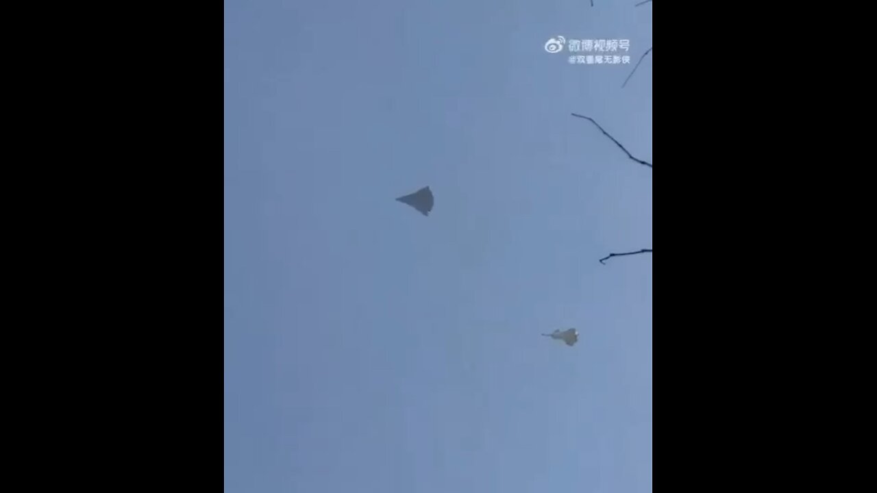 China 🇨🇳 shows off their 6th generational stealth fighter jet