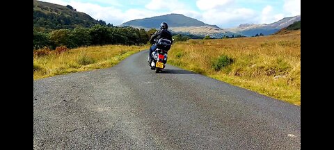 Scotland: Glen Douglas By Vespa 🏴󠁧󠁢󠁳󠁣󠁴󠁿