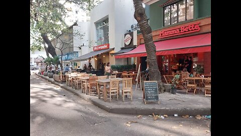 Exploring The Sunny Streets in Copacabana, Rio de Janeiro - Short Morning Walk