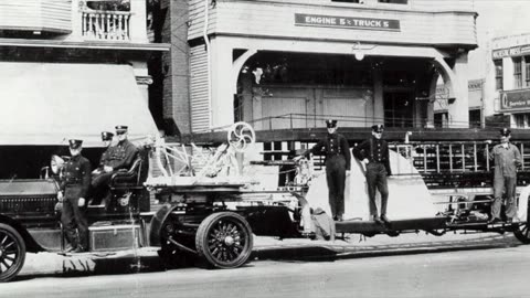 From Bucket Brigades to High-Tech Machines; The Wild Evolution of Firetrucks! ¦