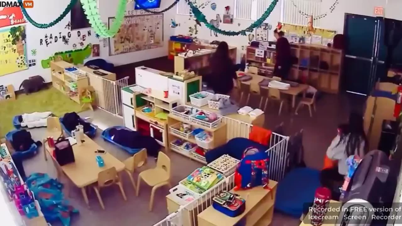 SHEBOON THROWS A SHOE AT A NIGGLET