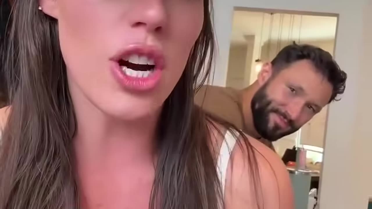 who's in the wrong here..