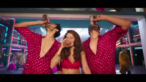 Chhote Chhote Peg (Video) Yo Yo Honey Singh Neha Kakkar Navraj Hans Sonu Ke Titu Ki Sweety