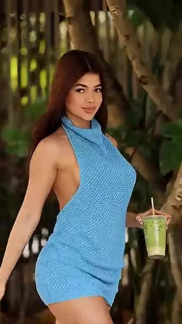 "This-blue-mini-dress-walk-is-pure-summer-energy-shorts-720"