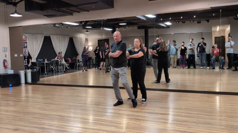 West Coast Swing @ Studio 22 with Wes Neese 20251008 220105340