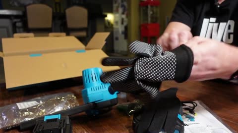 The Electric Mini Chainsaw That’s Changing the Cutting Game!