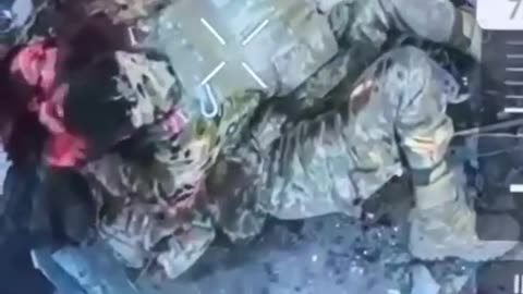 Russian vs Ukrainian soldier hand to hand combat